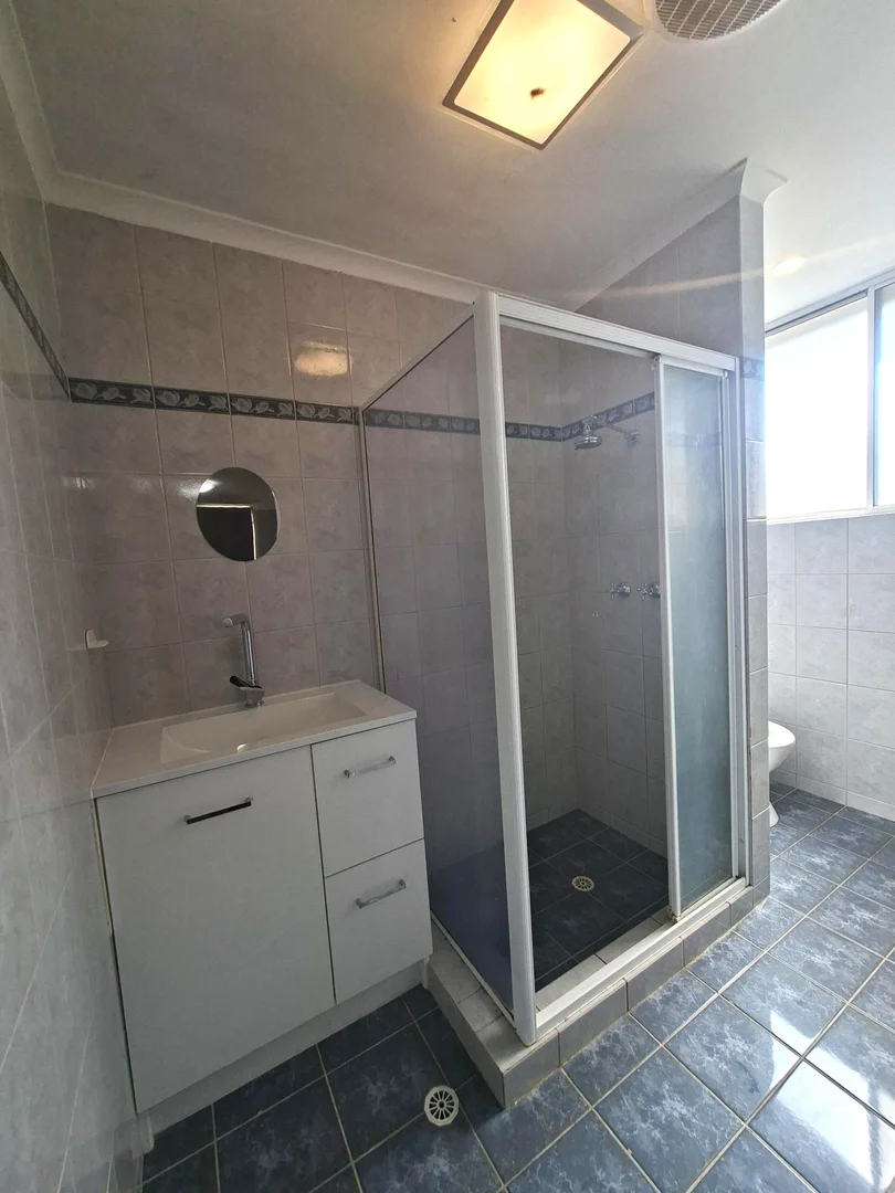 Additional image 9 of 59 Sicklemore Rd, Parmelia WA 6167