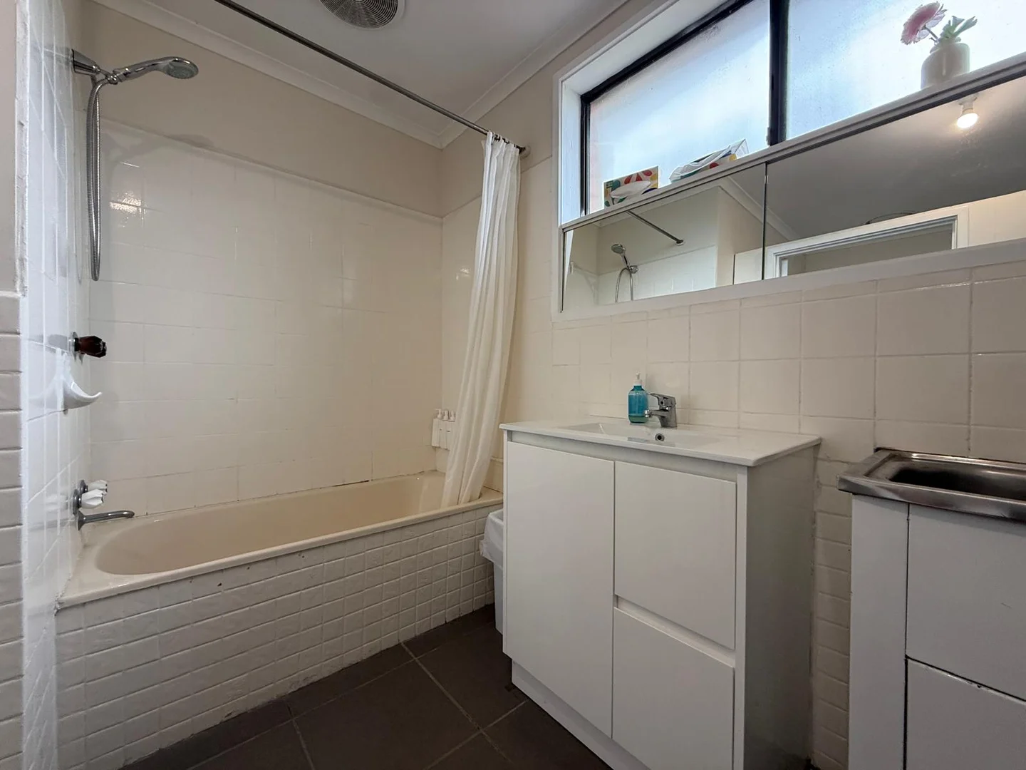 Additional image 5 of 2/27 Watson Avenue, Dromana VIC 3936