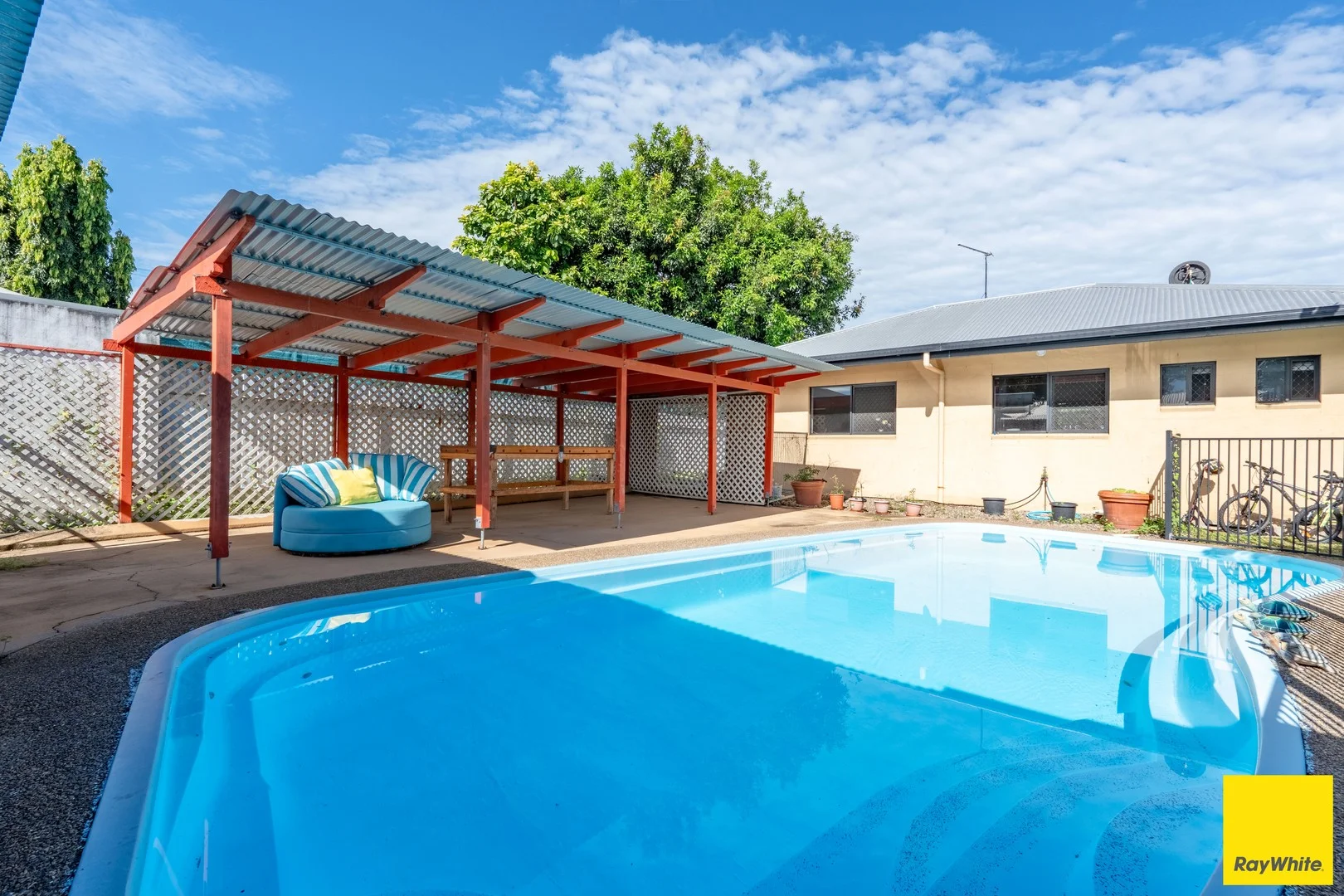 5 Lesley Street, Smithfield QLD 4878