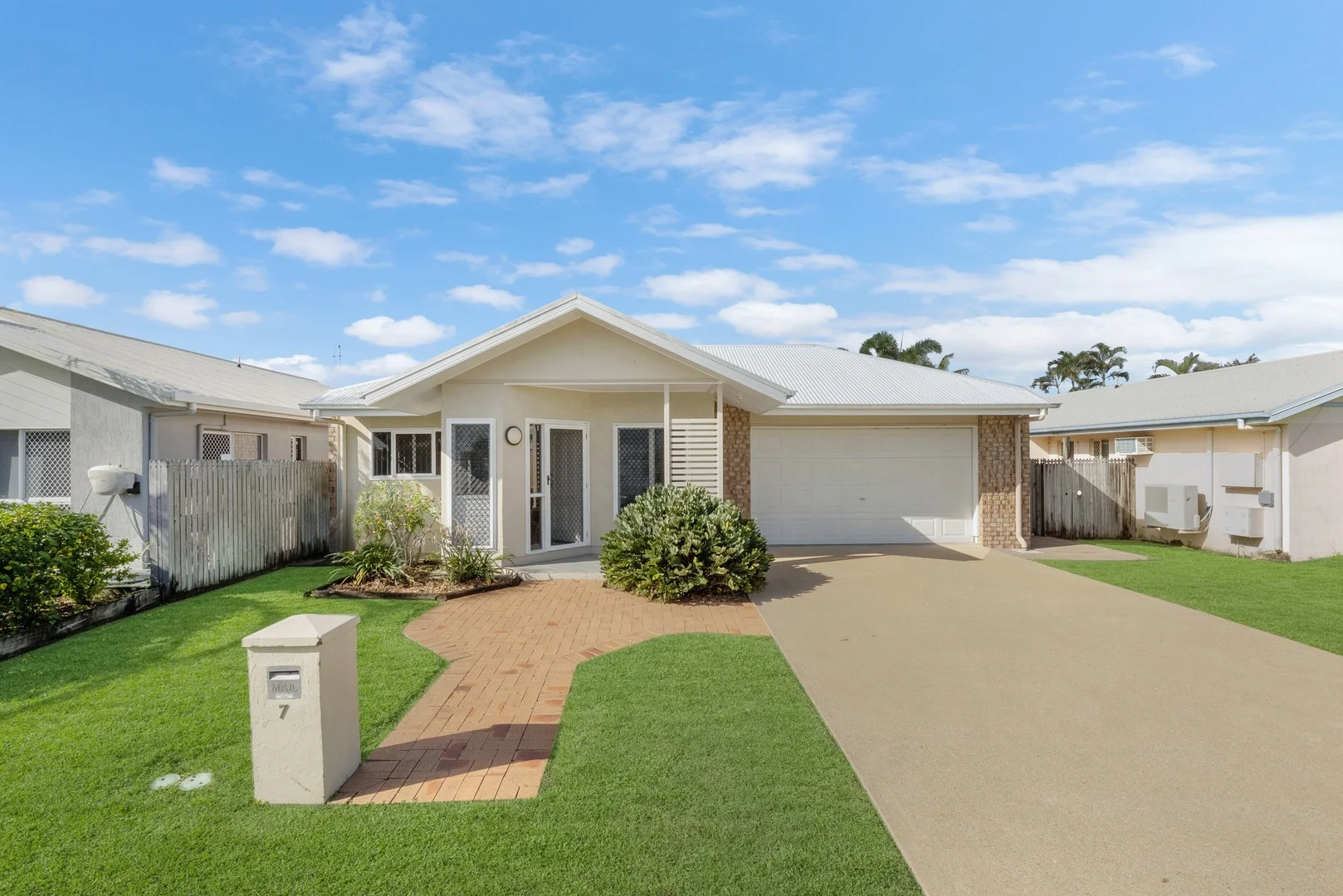 7 Conferta Court, Kirwan QLD 4817