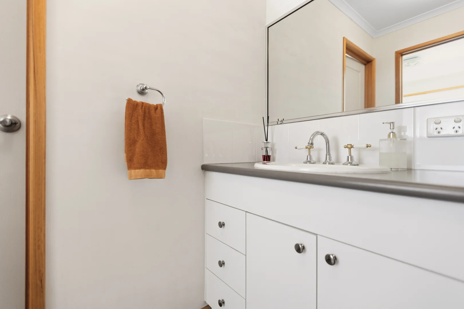 Additional image 10 of 24 Yanko Crescent, Bourkelands NSW 2650