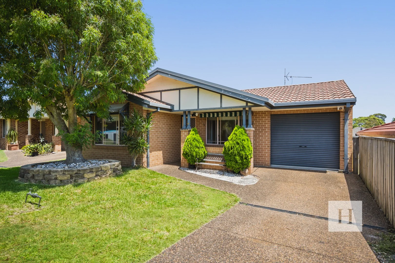 34 Storm Cres, Blue Haven NSW 2262
