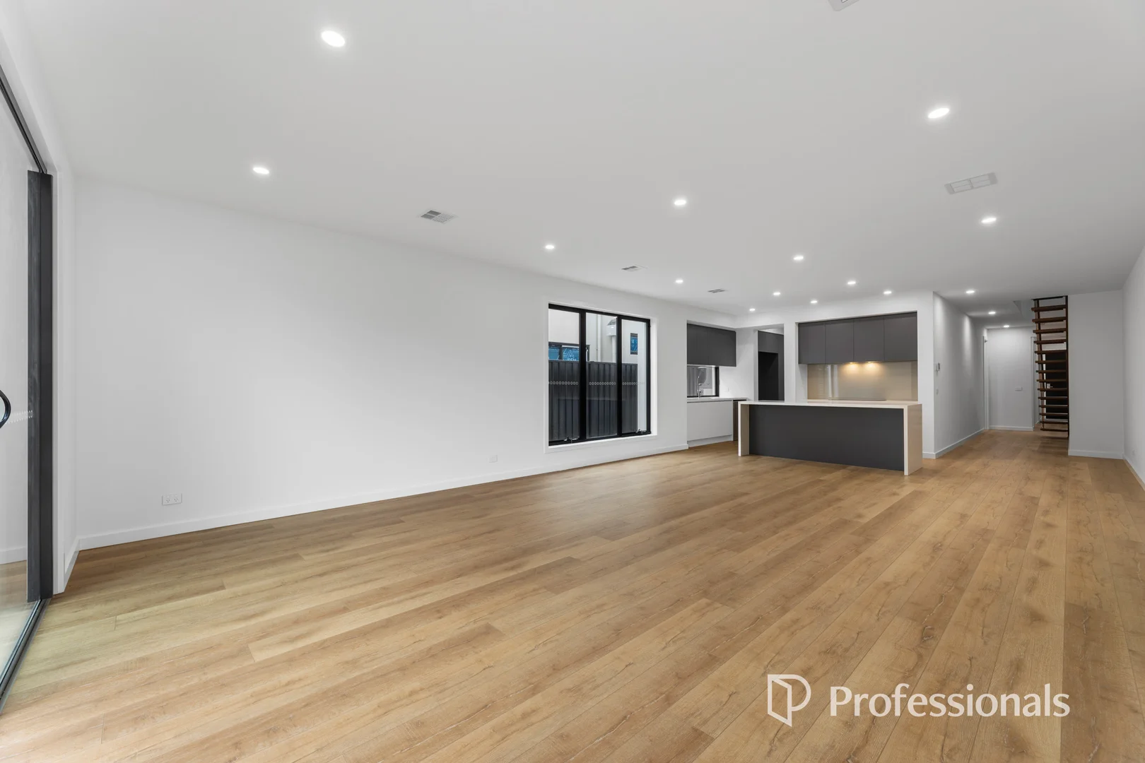 Additional image 2 of 39b Parkmore Road, Bentleigh East VIC 3165