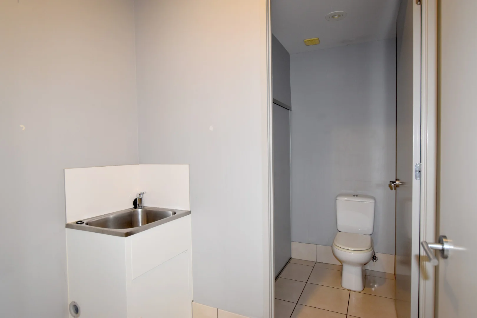 Additional image 11 of 2/14 Fowler Street, West Gladstone QLD 4680