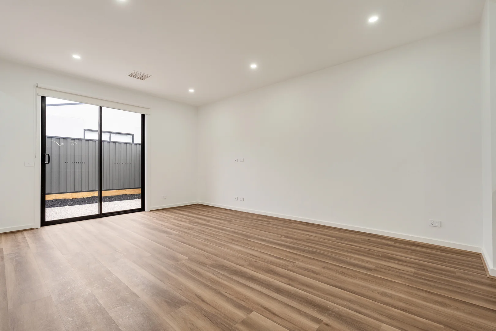 Additional image 5 of 8 Persimmon Road, Craigieburn VIC 3064