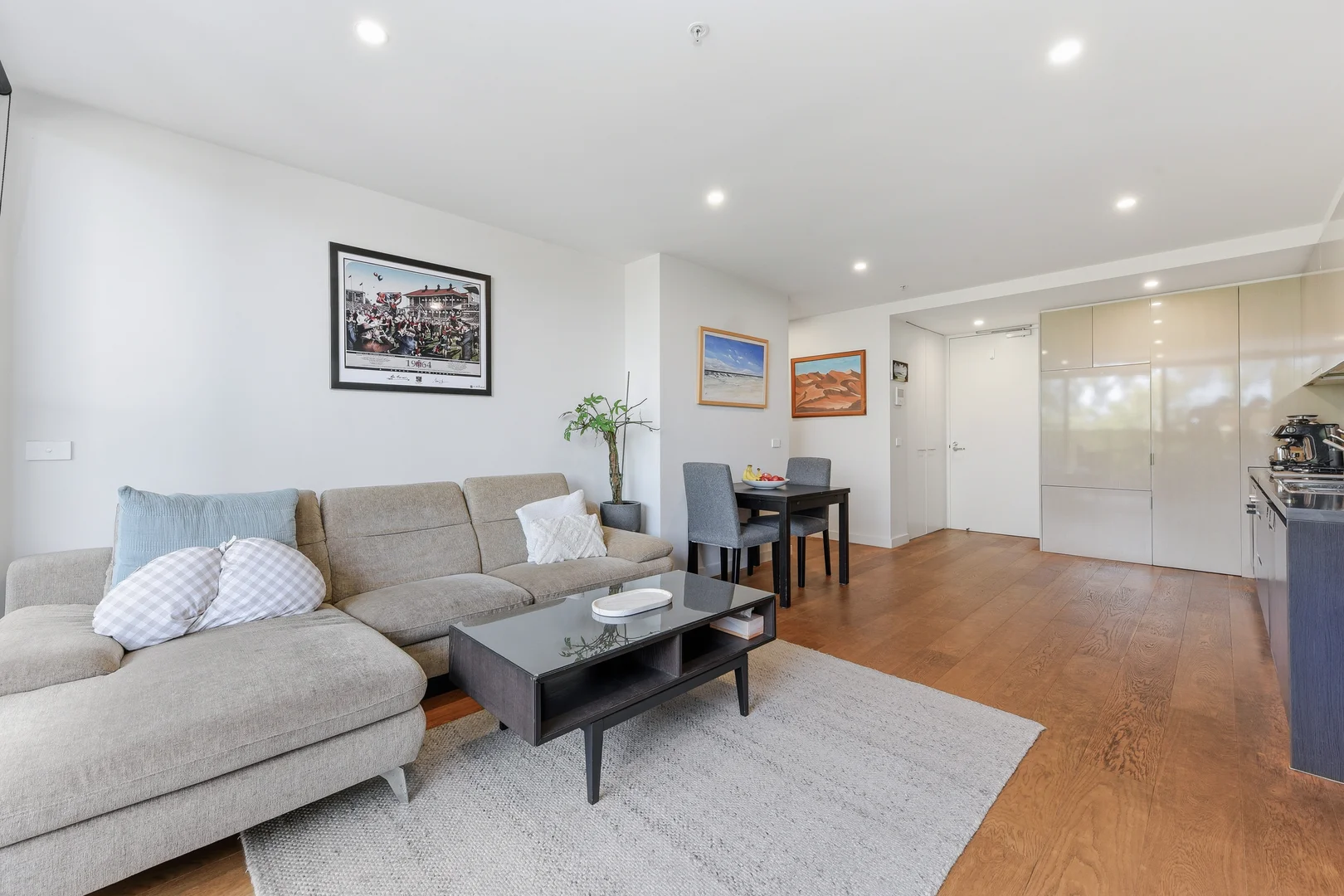 Additional image 3 of 208/81 Warrigal Road, Mentone VIC 3194