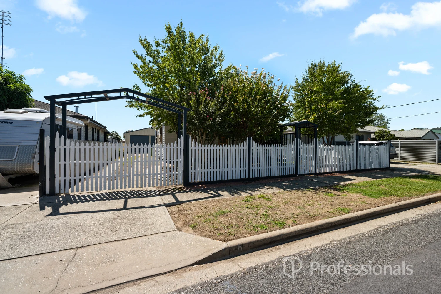 16 Mark Street, Wodonga VIC 3690