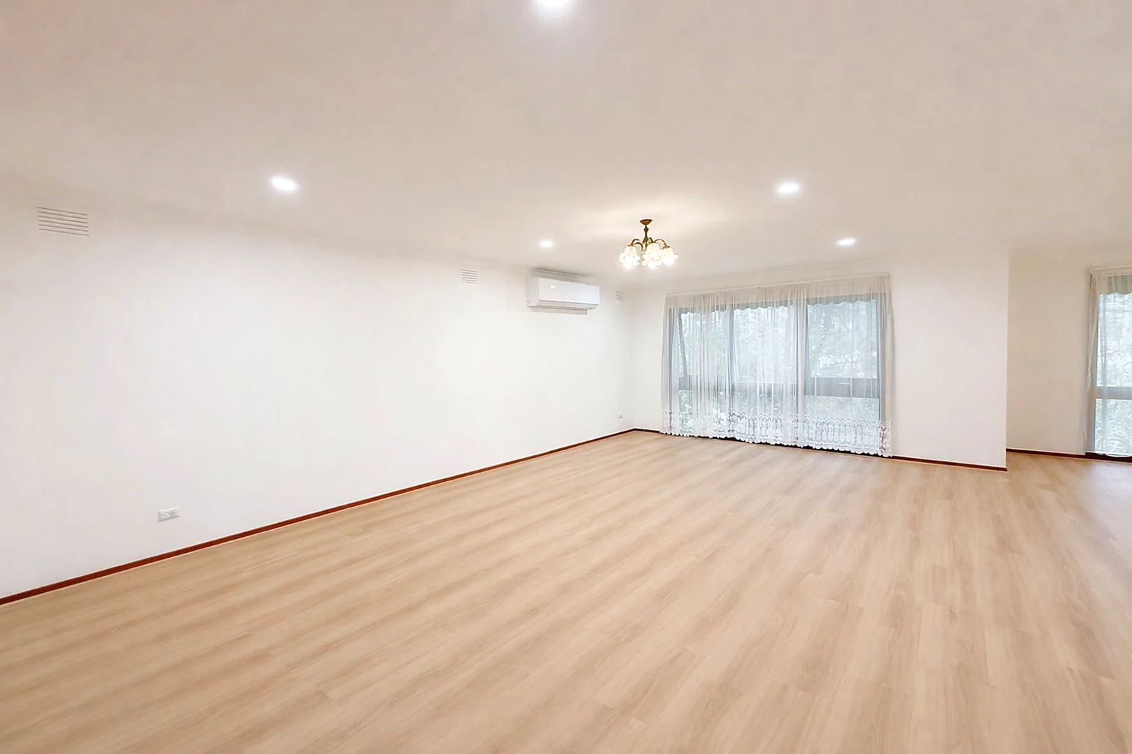 Additional image 2 of 13 Dewrang Crescent, Blackburn VIC 3130