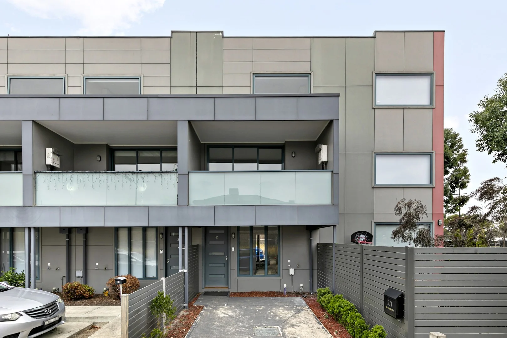2/1 Brunswick Crescent, Craigieburn VIC 3064