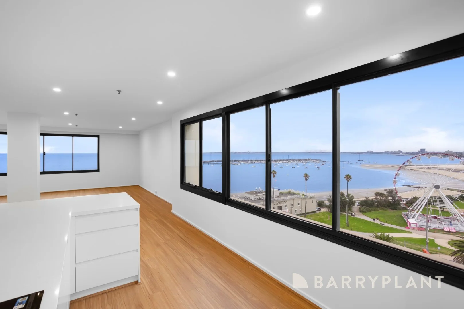 81/8-10 The Esplanade, St Kilda VIC 3182