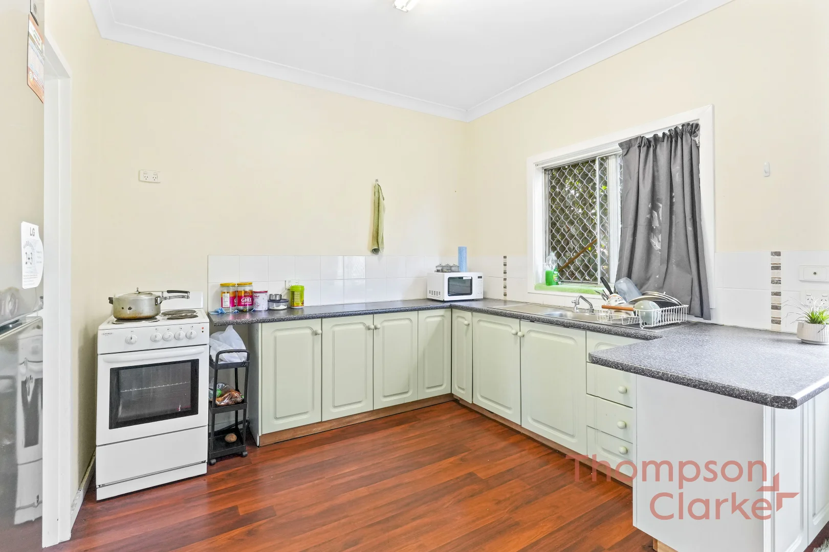 19 Hunter Avenue, Cessnock NSW 2325 photo 2