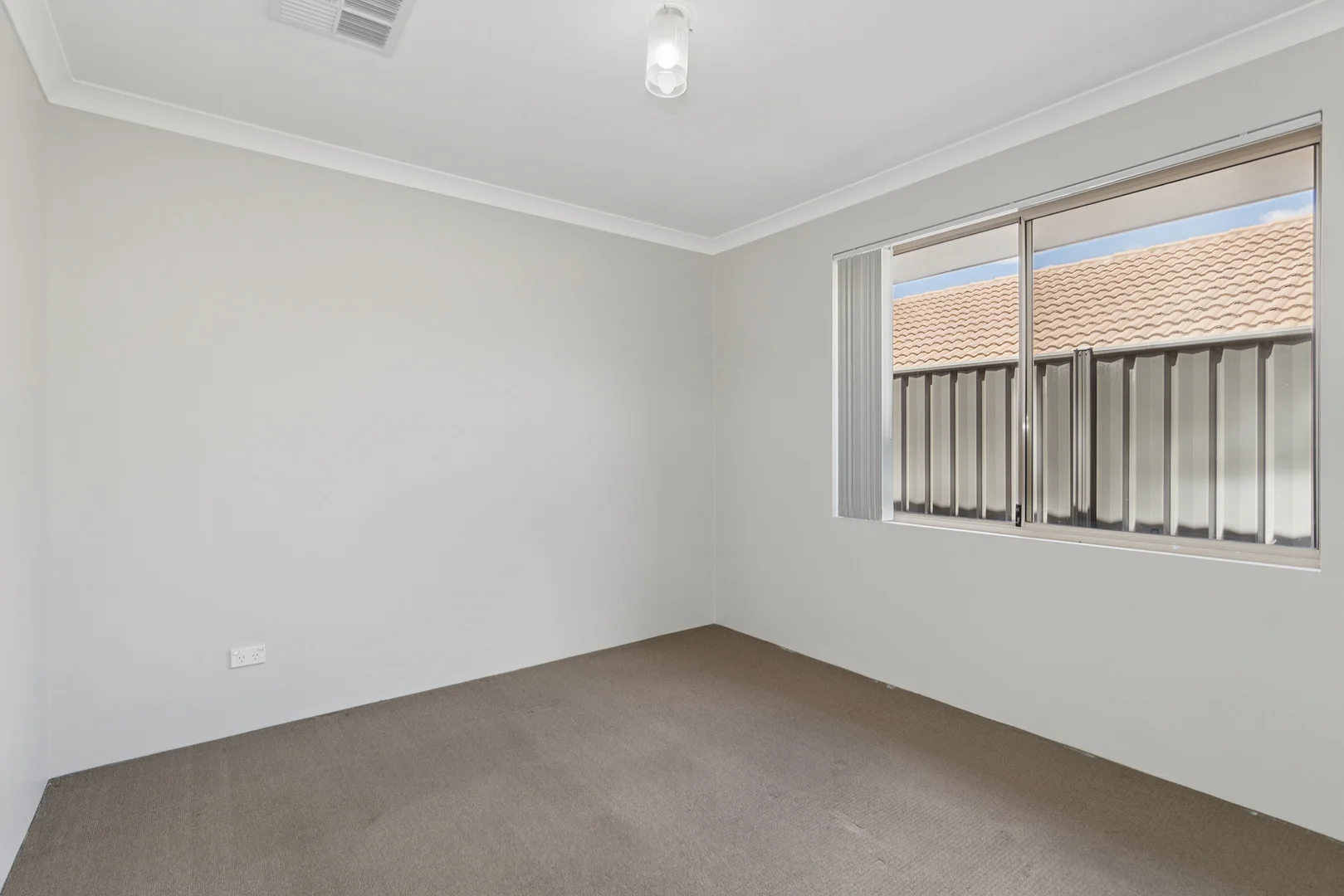 Additional image 28 of 5 Nivea Street, Banksia Grove WA 6031