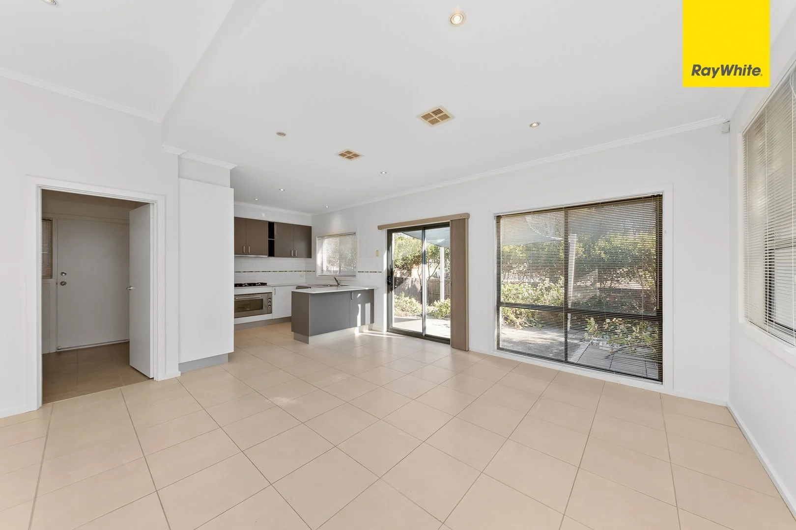 Additional image 6 of 45 Bandjalong Crescent, Aranda ACT 2614