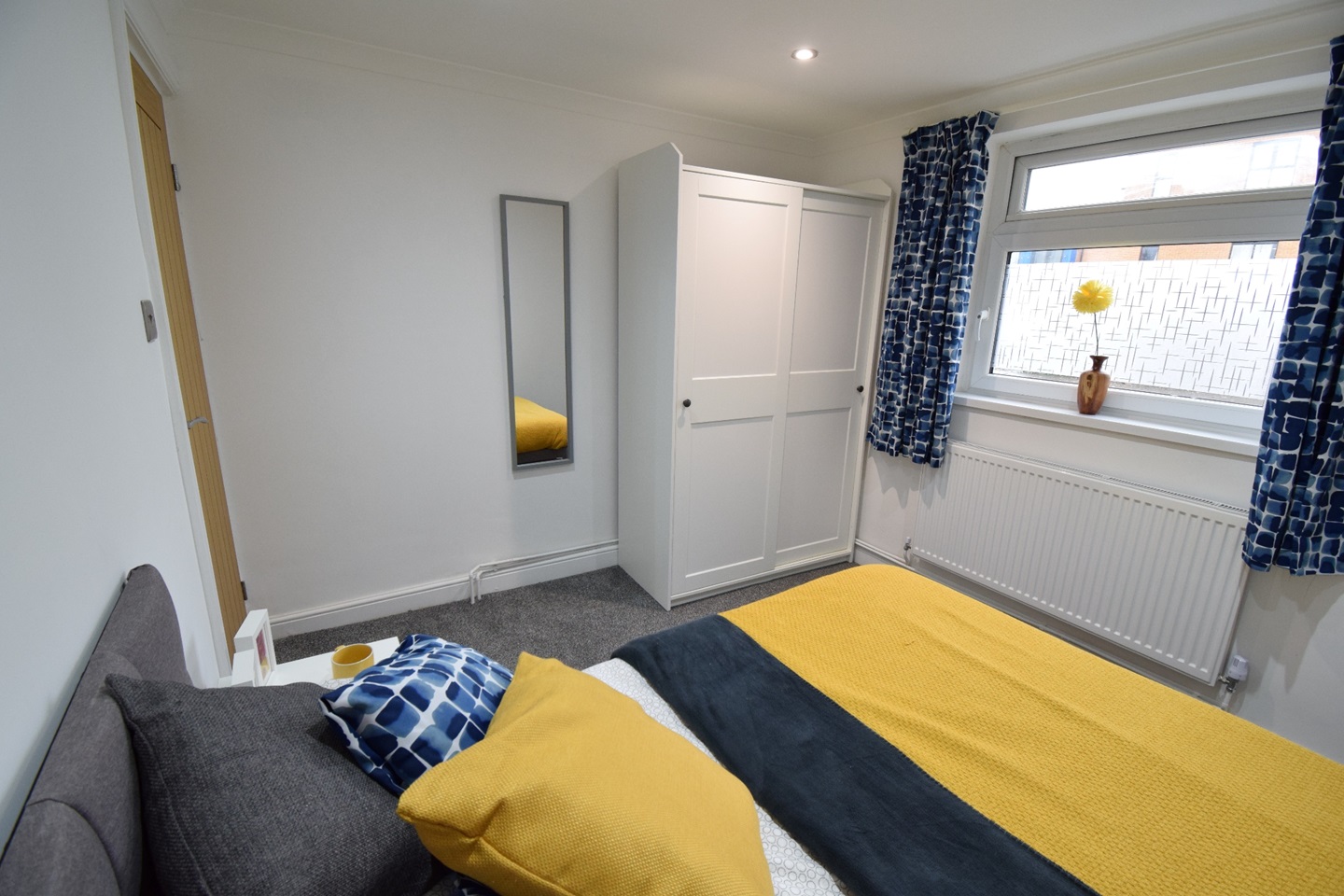 2 Bed Flat, Crwys Road, CF24, N1 7GU photo 2
