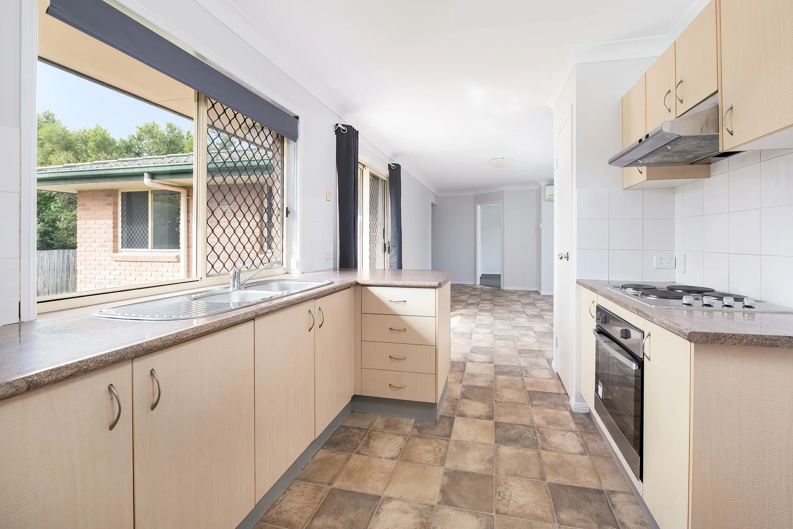 Additional image 3 of 11 Jameson Close, Morayfield QLD 4506