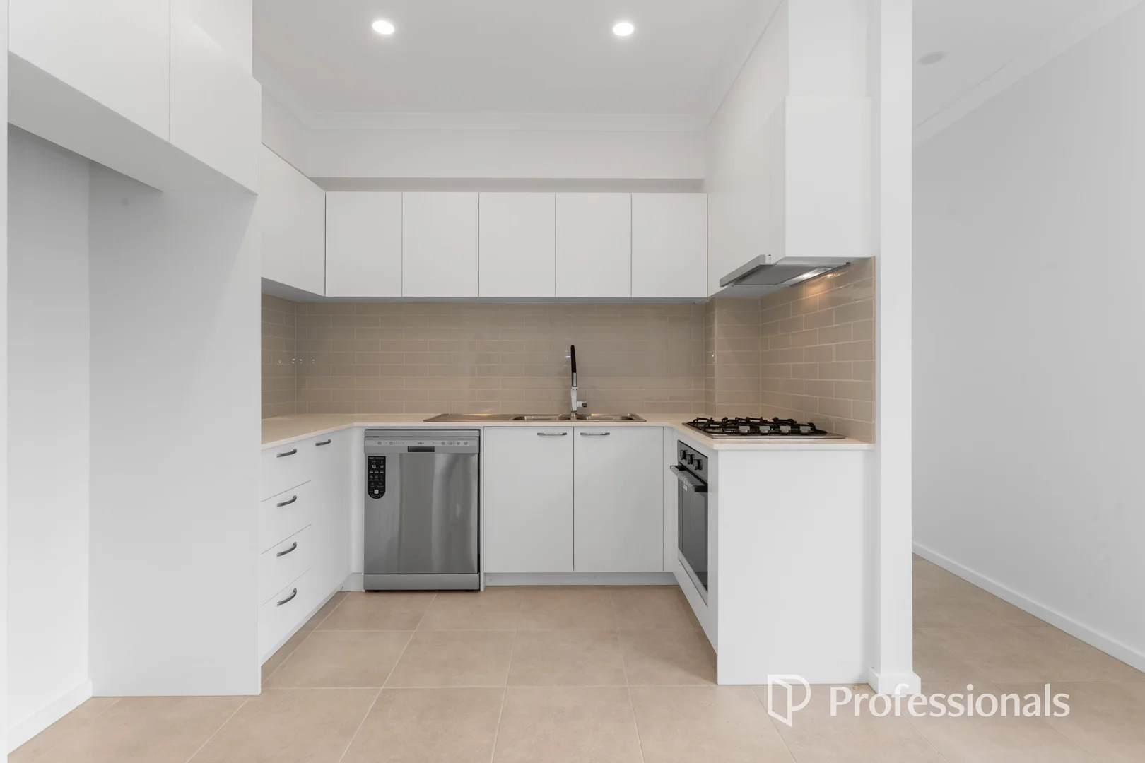 Additional image 3 of Unit 1 & 2/30 Arthur Street, Ashwood VIC 3147