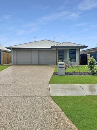 2/5 Herbert Street, Lawnton QLD 4501