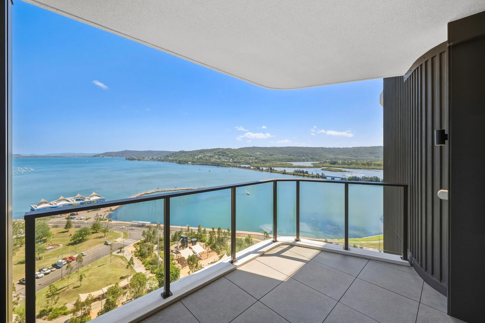 1006/26 Mann Street, Gosford NSW 2250