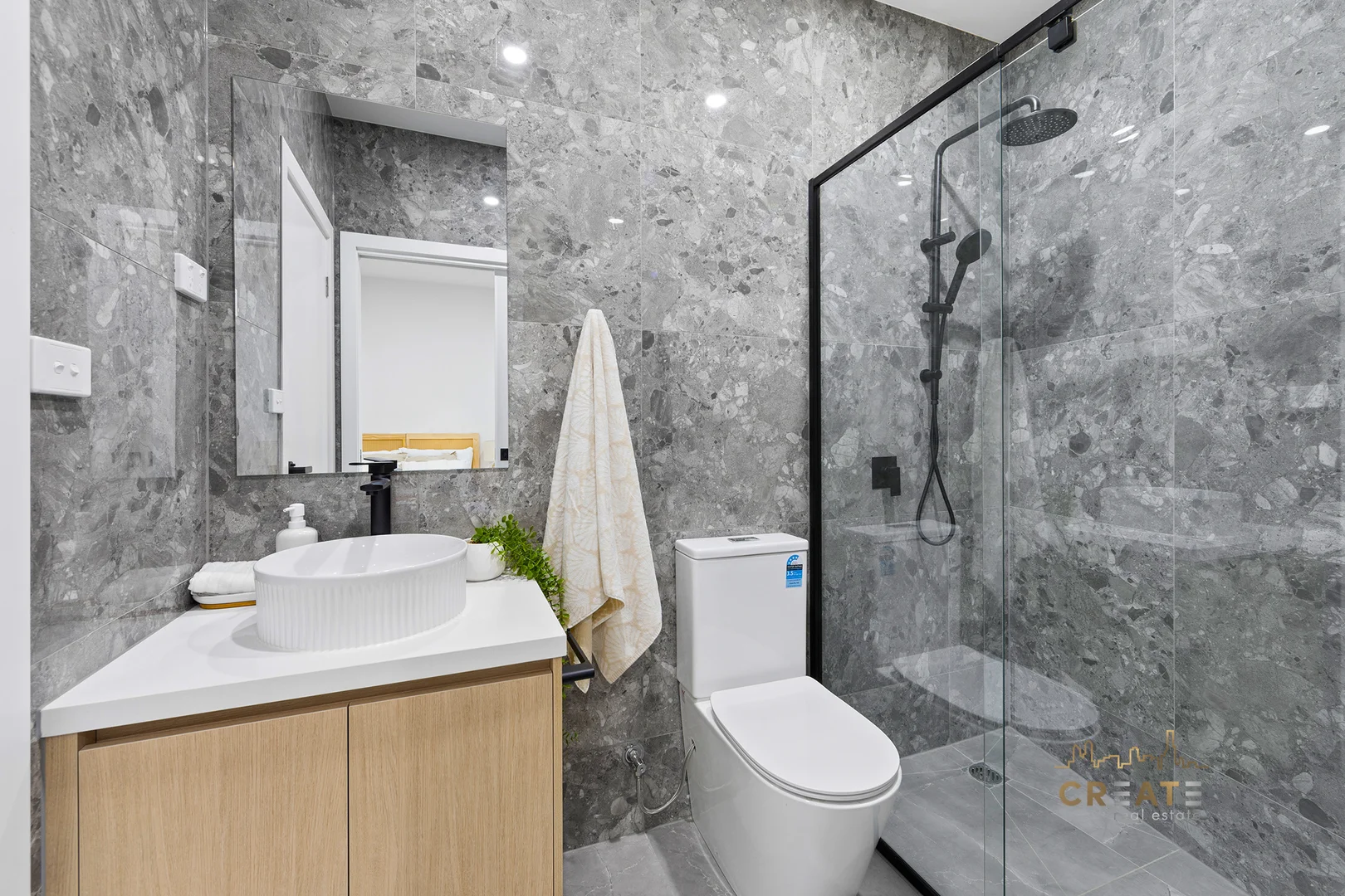 Additional image 11 of 135 Glengala Road, Sunshine West VIC 3020