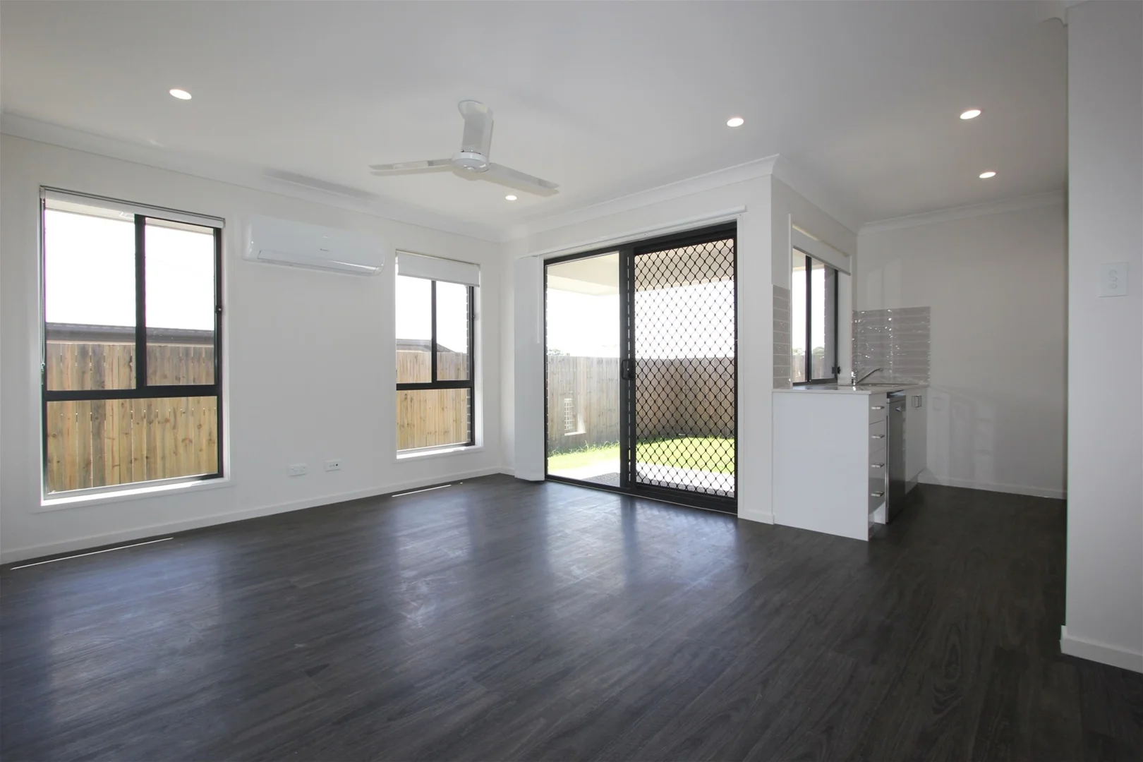 Additional image 2 of 1/10 McClune Street, Logan Reserve QLD 4133