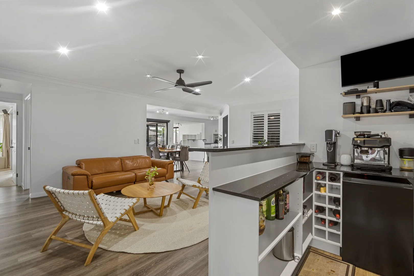 Additional image 2 of 35 Poinciana Boulevard, Broadbeach Waters QLD 4218