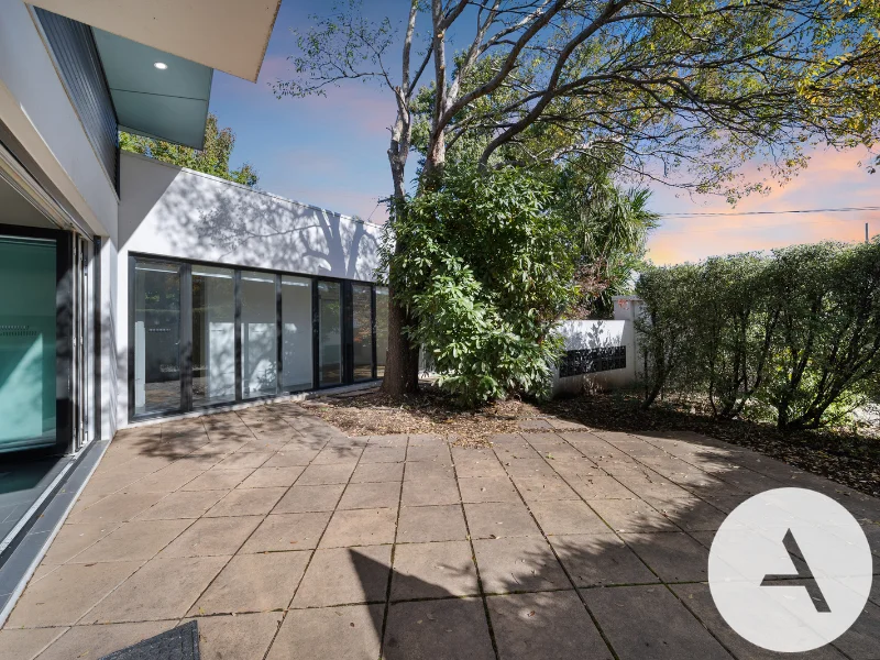 168B Captain Cook Cres, Narrabundah ACT 2604