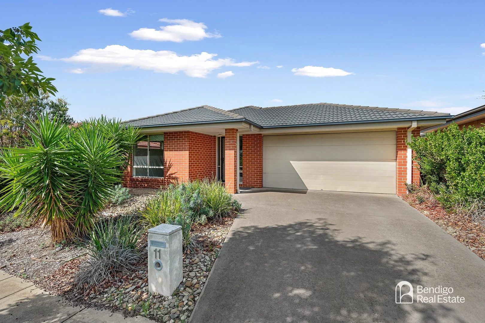 11 Aspect Drive, Huntly VIC 3551