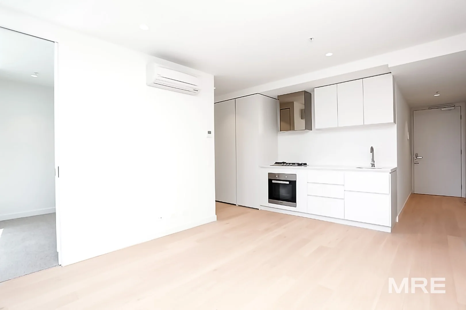 1712/135 A'Beckett Street, Melbourne VIC 3000