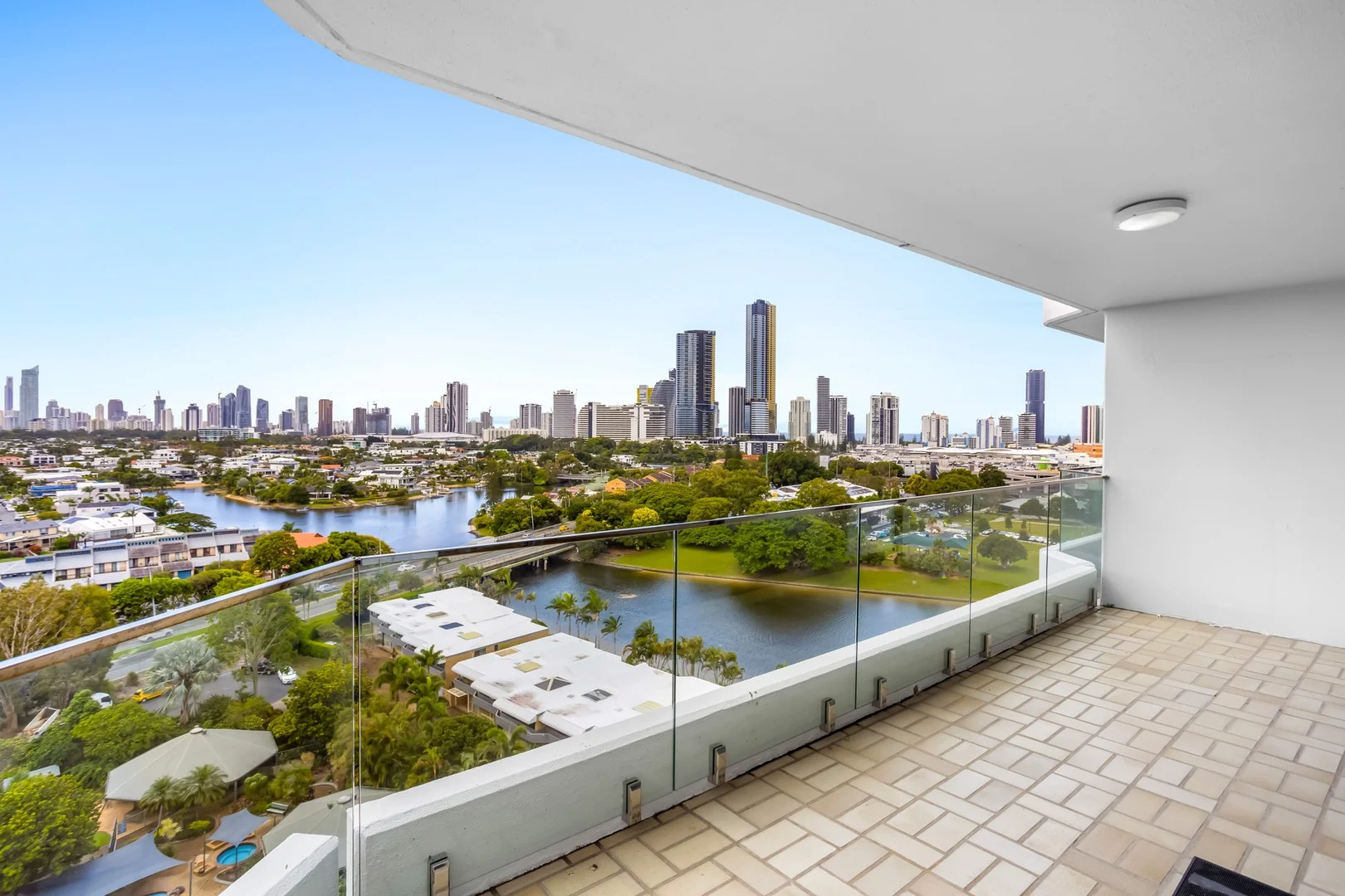 53/54 Hooker Boulevard, Mermaid Waters QLD 4218