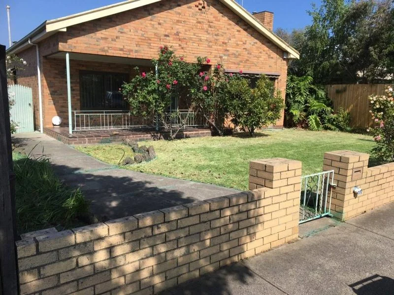 246 Shannon Avenue, Geelong West VIC 3218