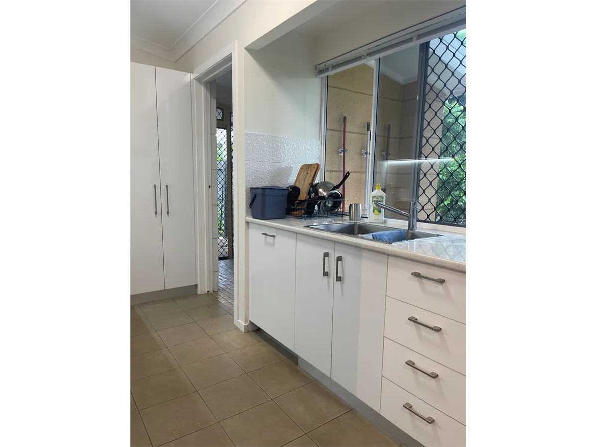 Additional image 4 of Manoora QLD 4870
