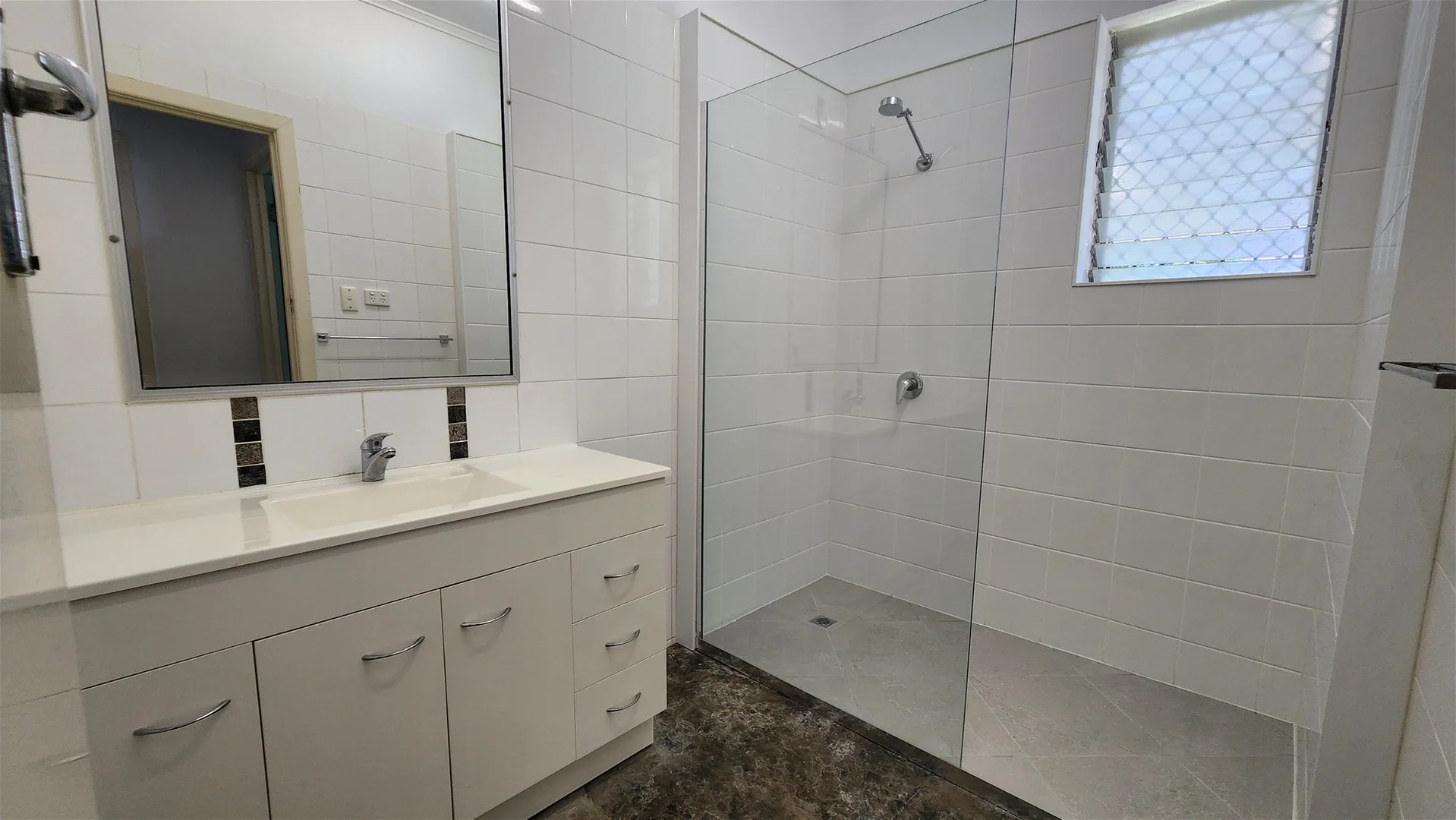 Additional image 7 of 15 Pine Avenue, West Gladstone QLD 4680