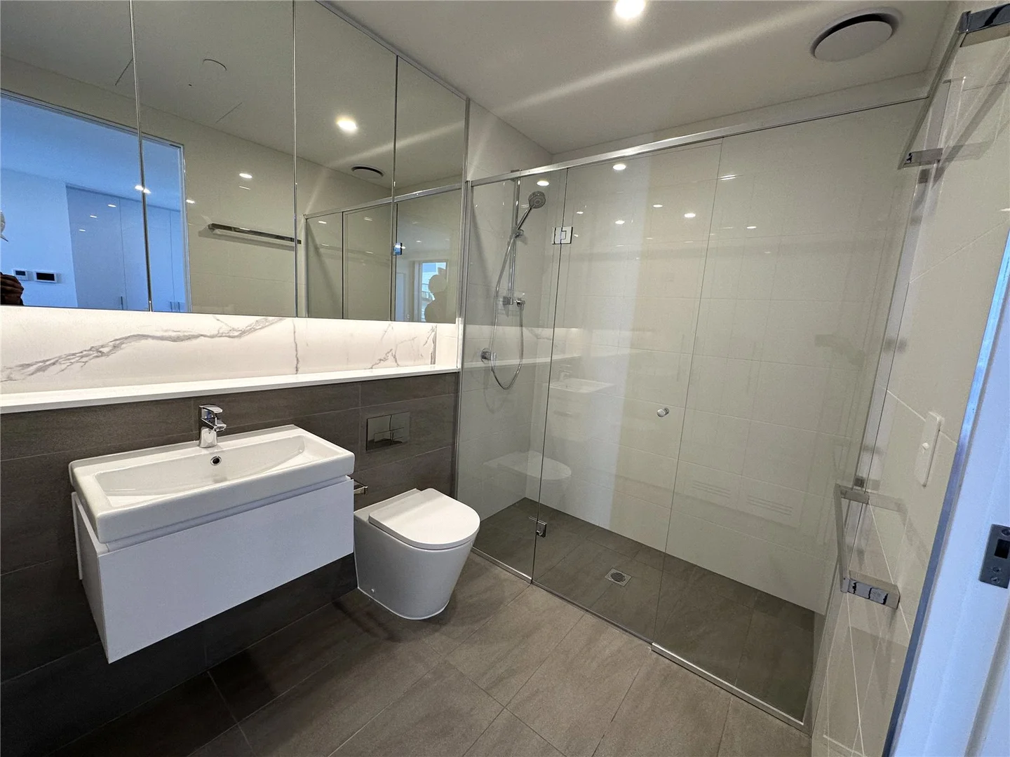 Additional image 10 of 1004/408 Spencer Street, West Melbourne VIC 3003