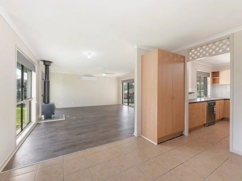 Additional image 5 of 19 Tamatea Drive, Bellbird Park QLD 4300