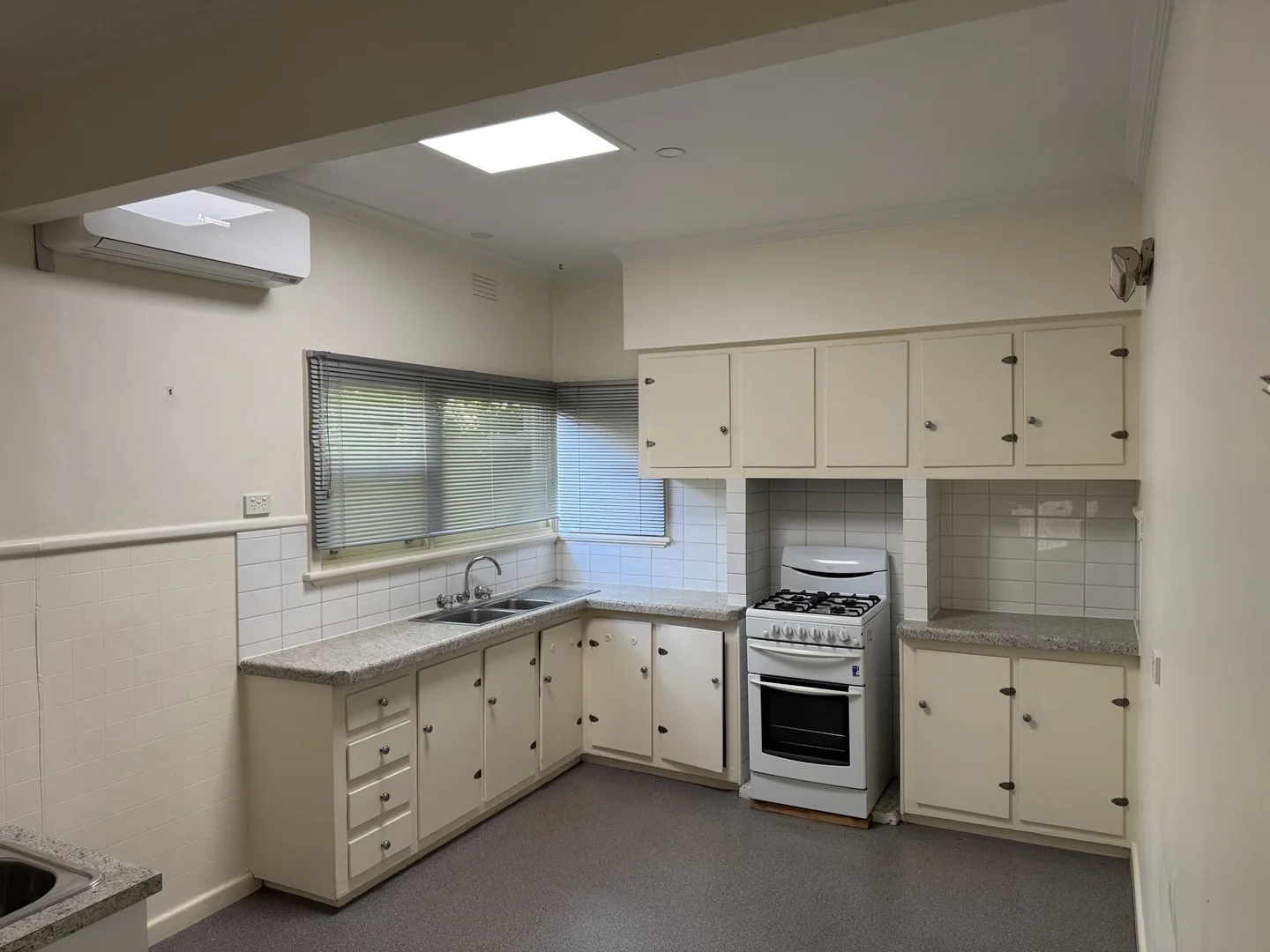 Additional image 2 of 18A Alexandra Avenue, Geelong VIC 3220