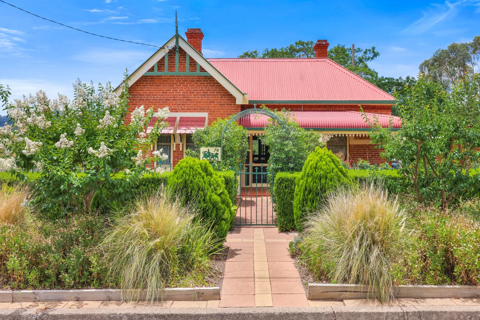 74 Denne Street, Tamworth NSW 2340