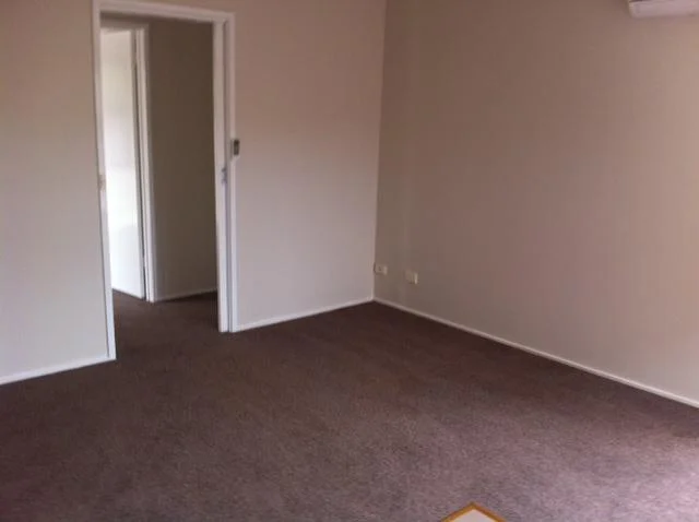 Additional image 4 of 16 Holyhead Dr, Torquay VIC 3228