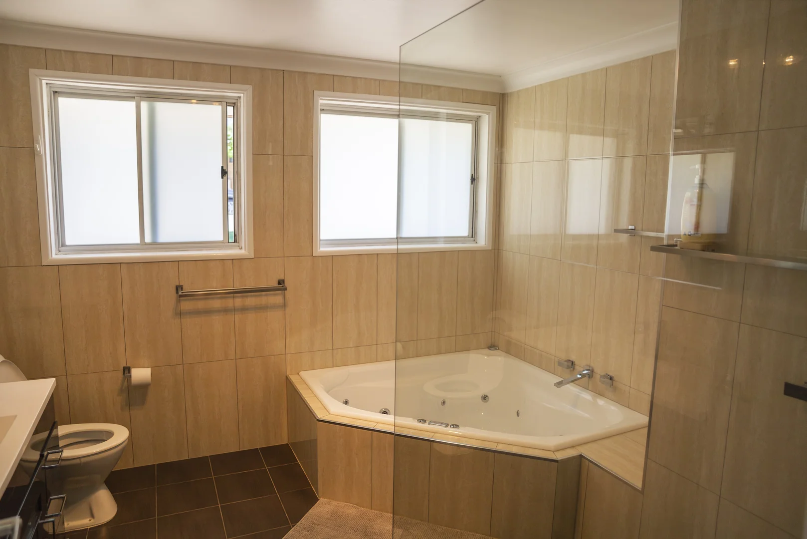 Additional image 4 of 25 Woodbry Crescent, Oxley Vale NSW 2340