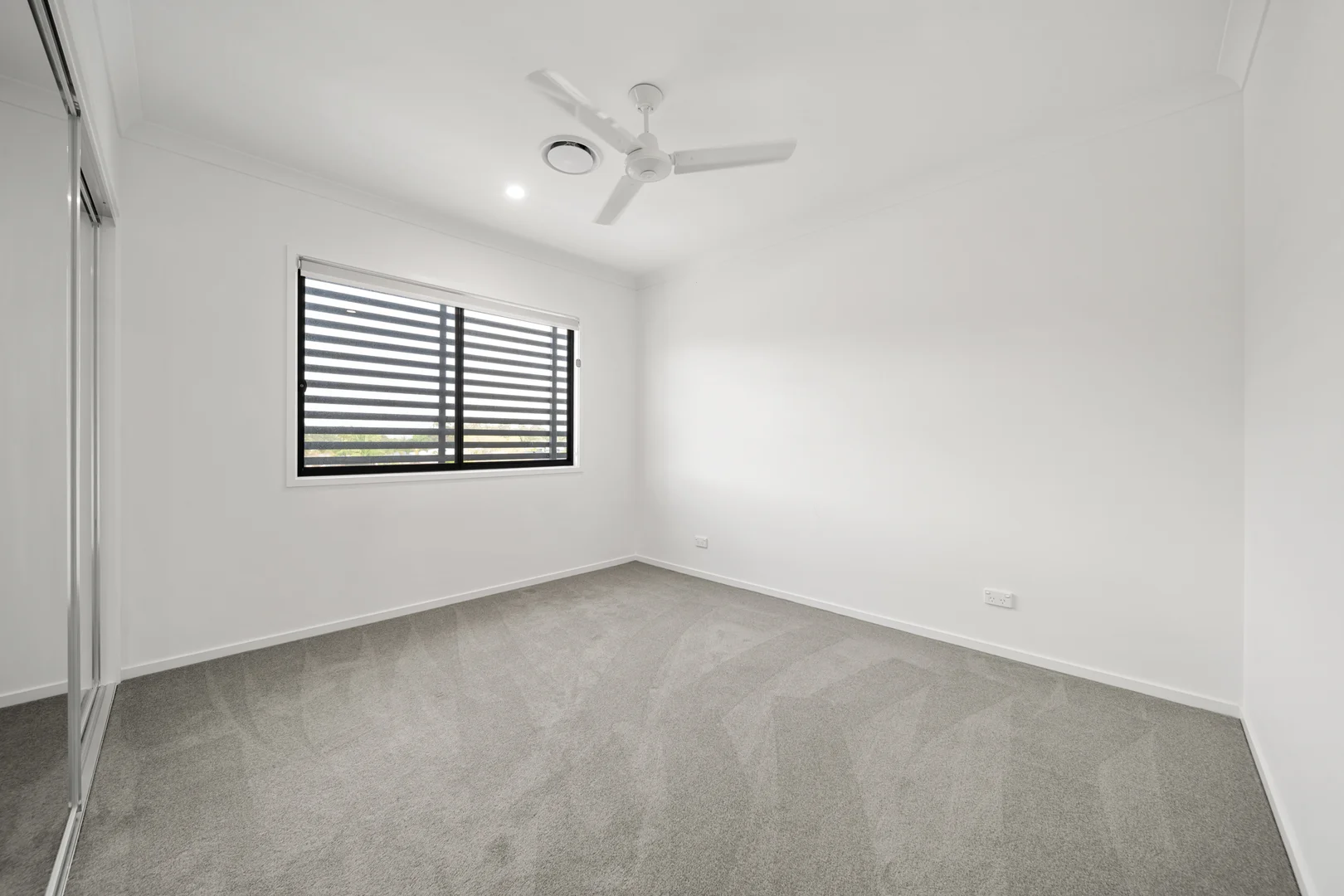 Additional image 9 of 27/2 College Court, Little Mountain QLD 4551