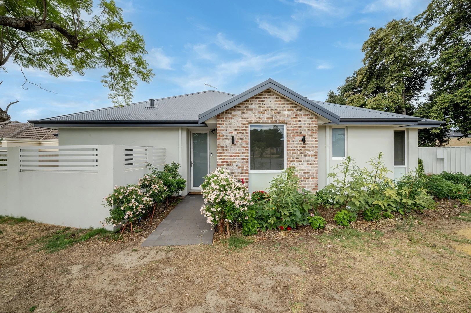 8A Deering Street, Westminster WA 6061