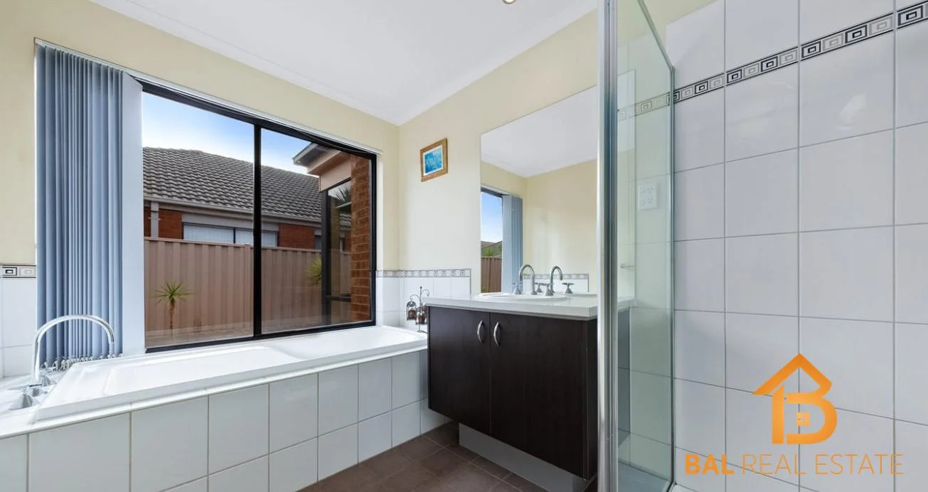 Additional image 10 of 3 Verdon Avenue, Caroline Springs VIC 3023
