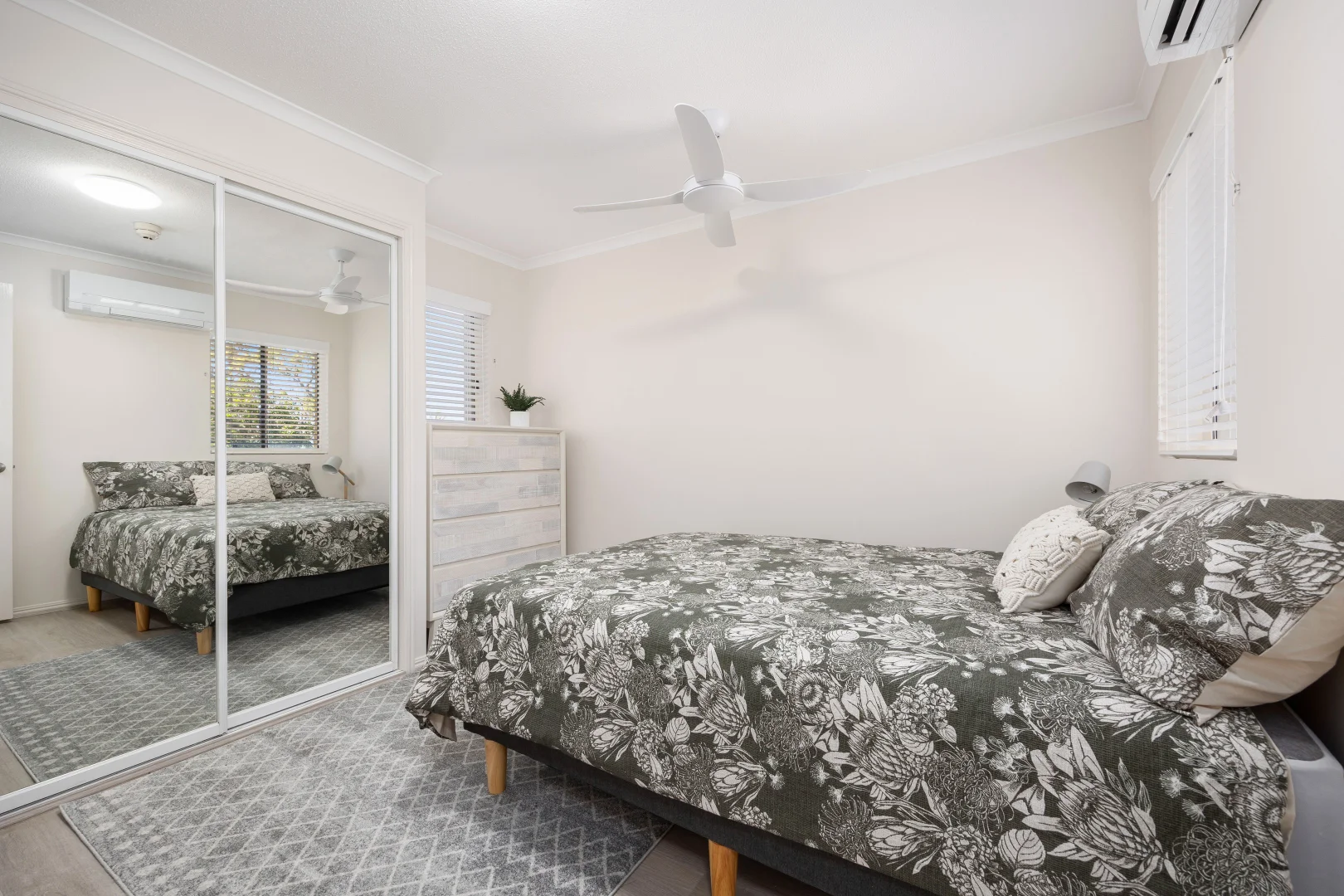 Additional image 2 of 8/496 Esplanade, Torquay QLD 4655