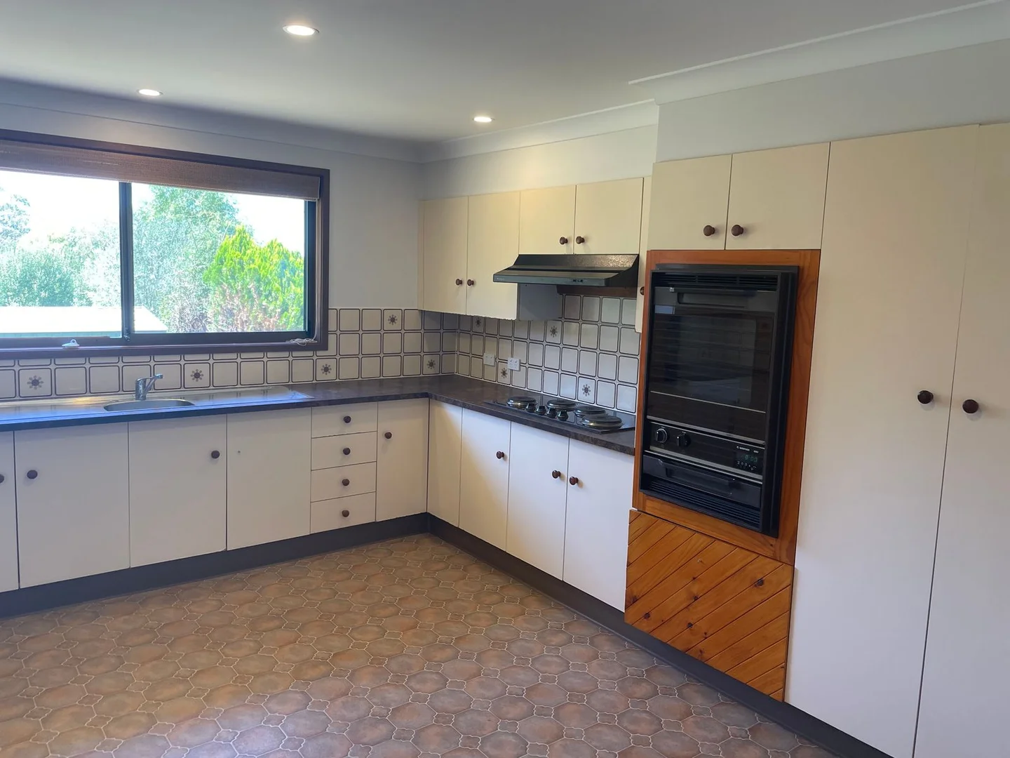 Additional image 6 of 9 Stewart Crescent, Armidale NSW 2350