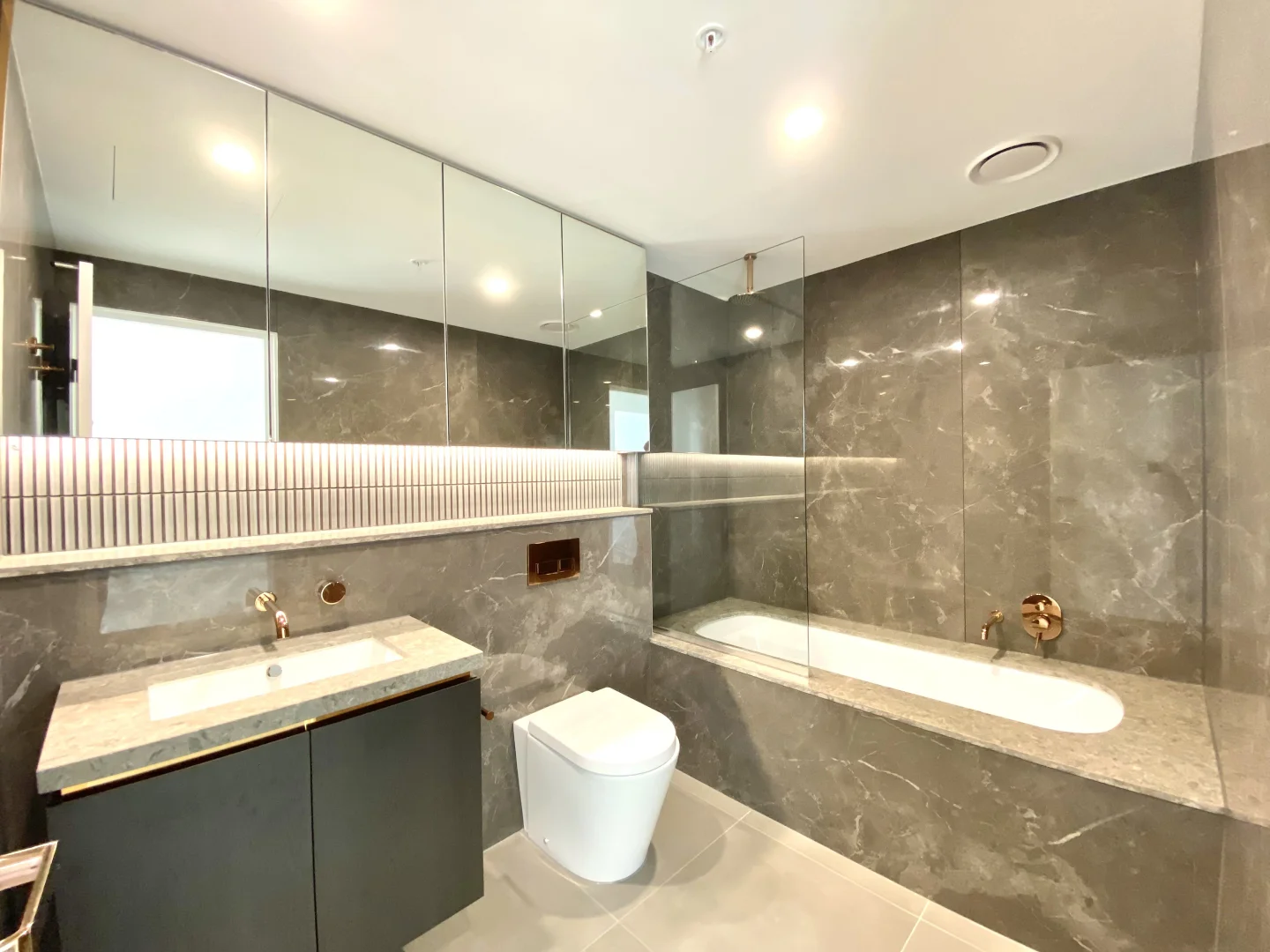 Additional image 3 of 1809/851 Whitehorse Road, Box Hill VIC 3128