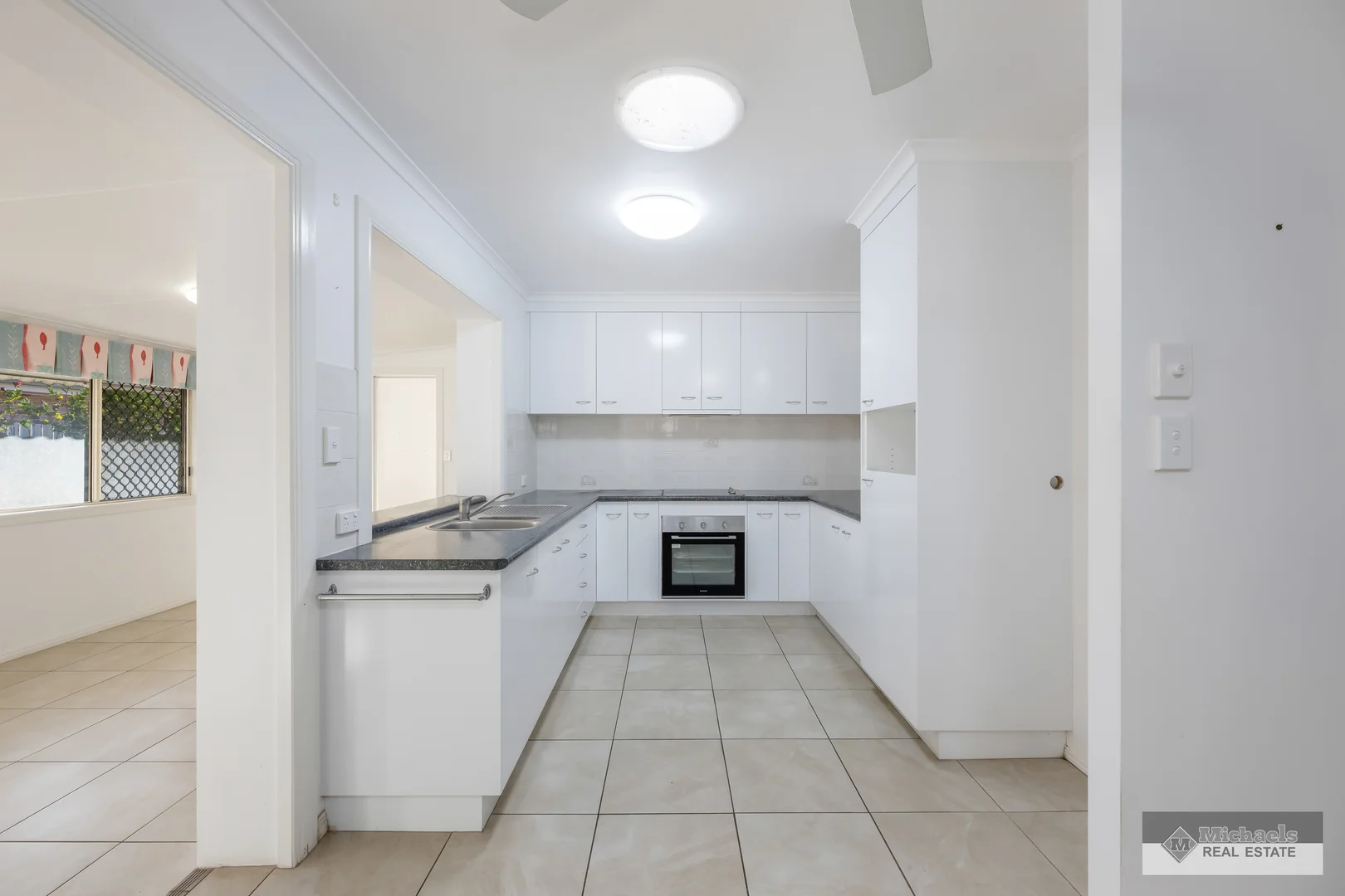 Additional image 2 of 2 Banks Street, Avoca QLD 4670
