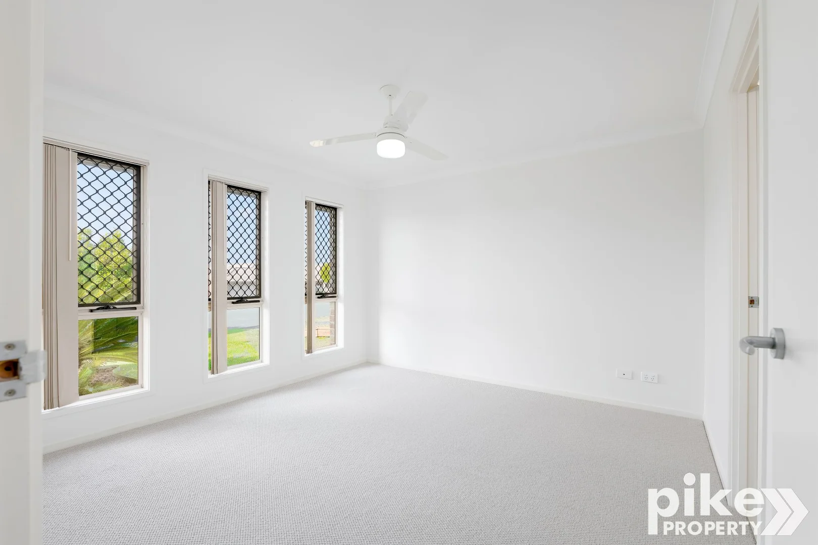 9 Allyra Drive, Morayfield QLD 4506 photo 5