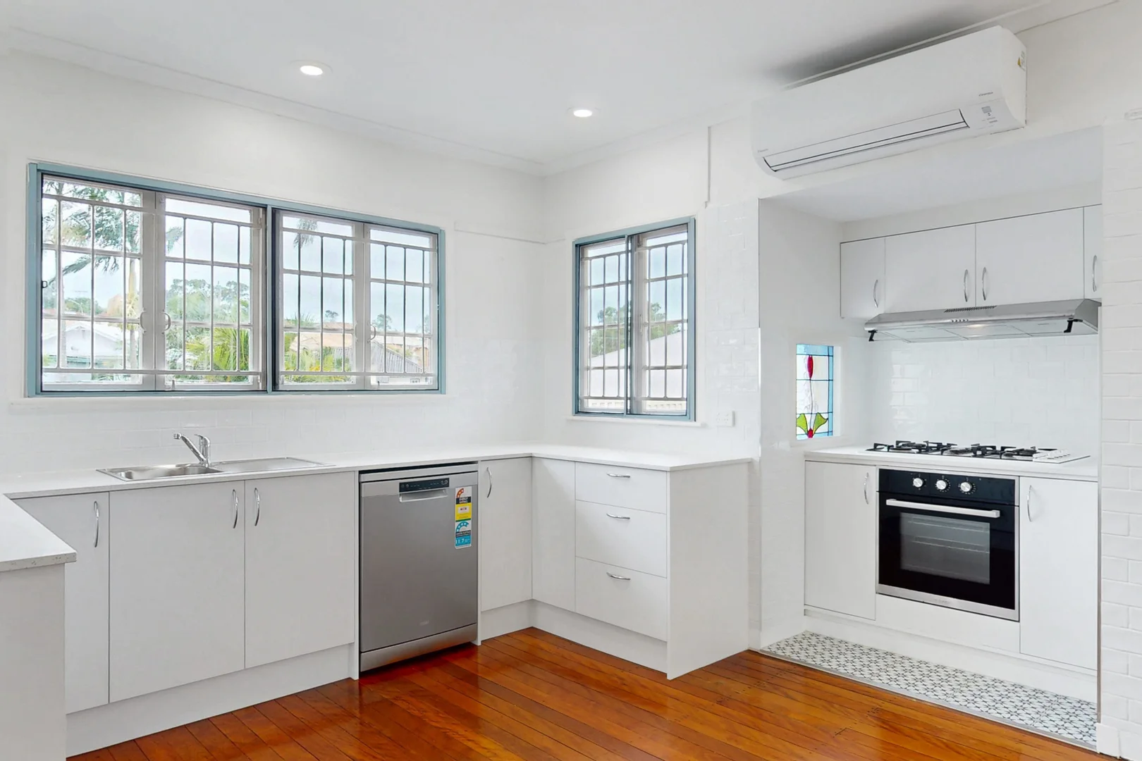 Additional image 4 of 121 Canterbury Street, Mount Gravatt East QLD 4122
