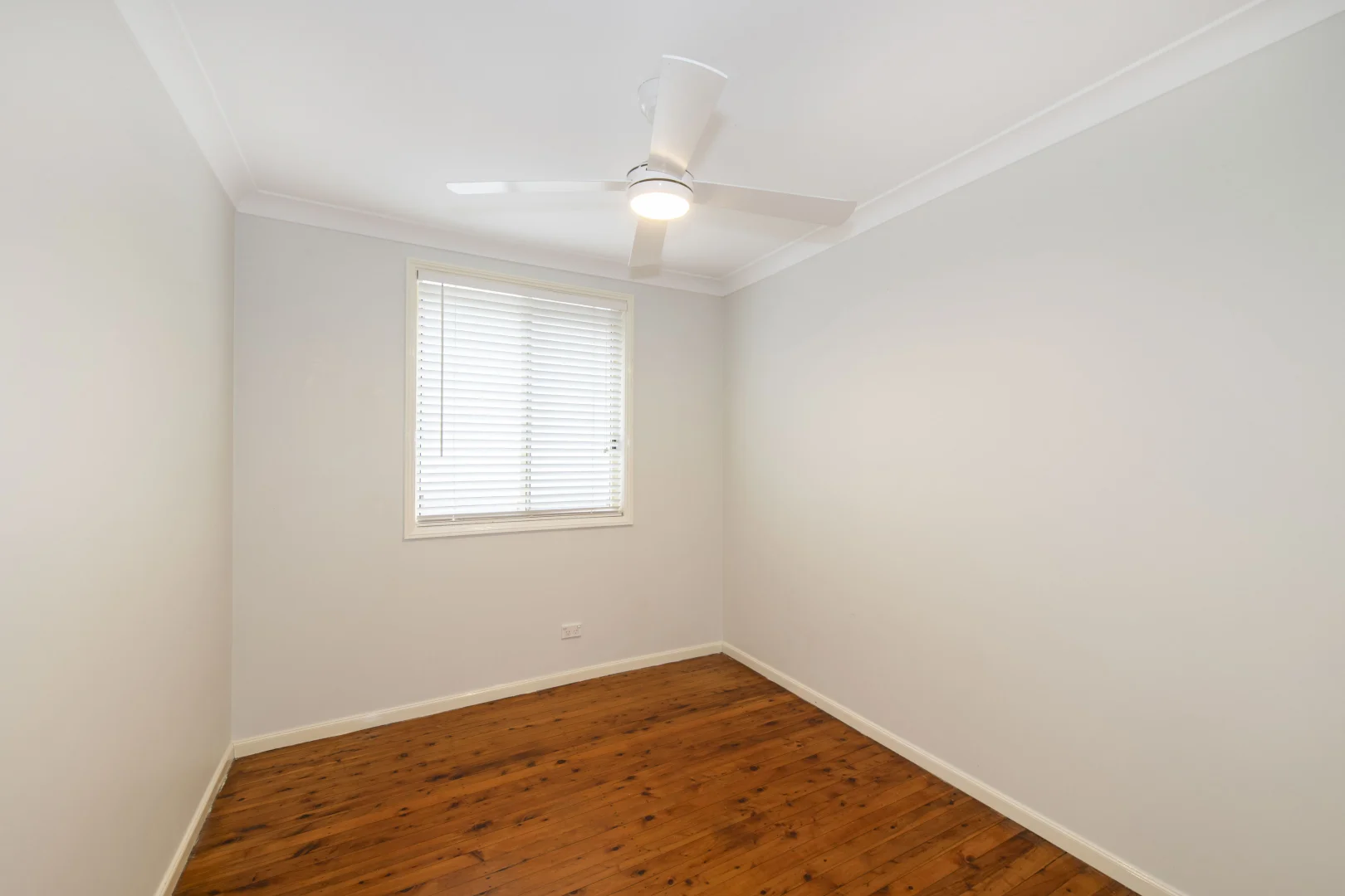 Additional image 7 of 4 Arnold Avenue, St Marys NSW 2760