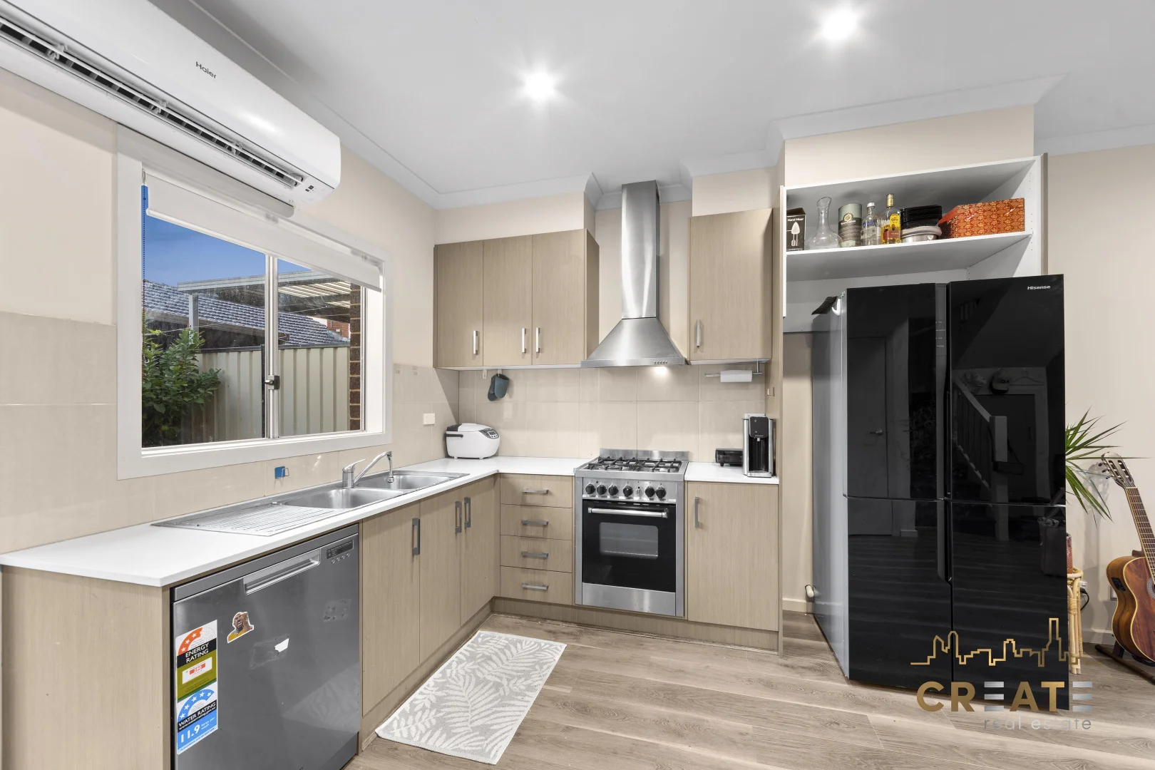 Additional image 5 of 2/72 Errington Road, St Albans VIC 3021