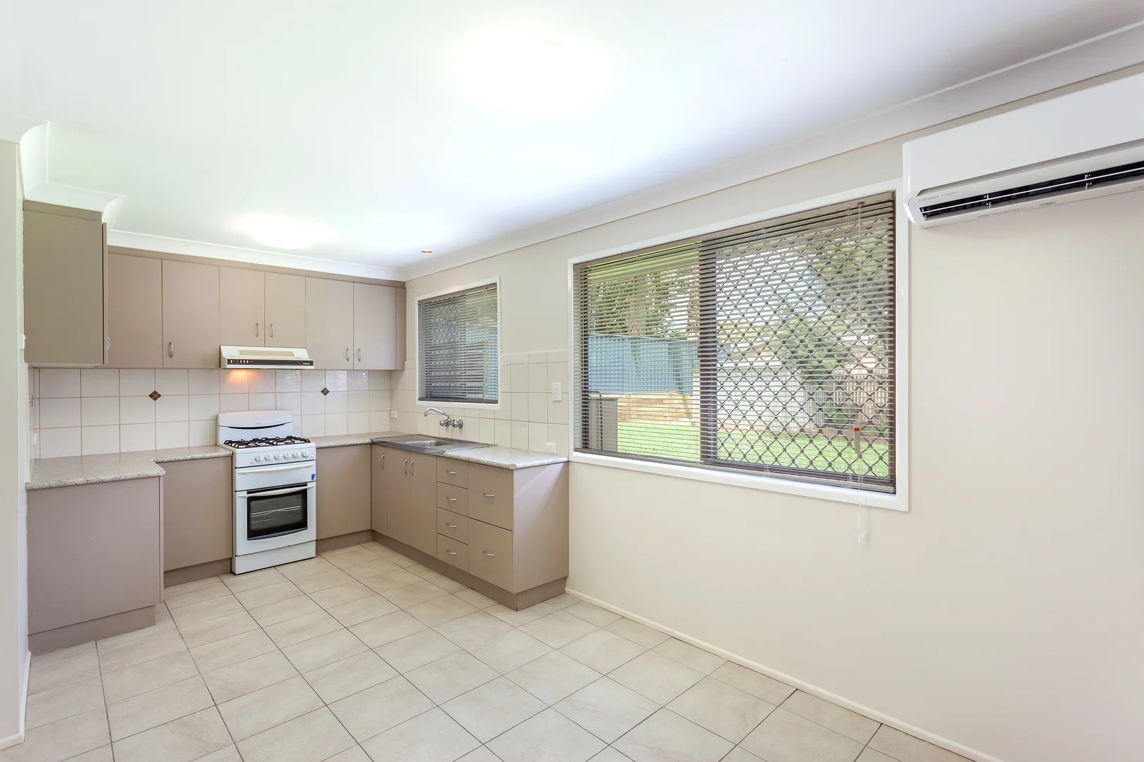 Additional image 4 of 28 Poinciana Street, Toowoomba QLD 4350